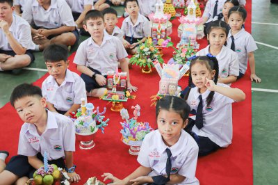 พิธีไหว้ครู 敬师仪式 ประจำปีการศึกษา 2569