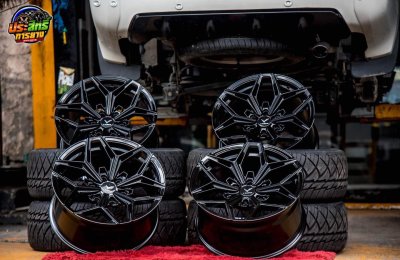 V-RACING VZ01 Gloss Black