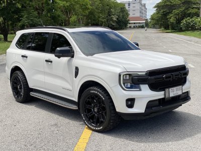 Ford Everest Mohawk WP953 Gloss Black & Matt Black