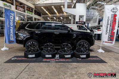 Ford Everest V-RACING VZ01 Gloss Black & Matt Black