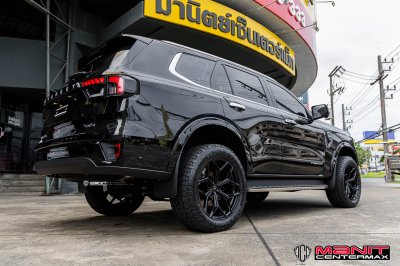 Ford Everest V-RACING VZ01 Gloss Black & Matt Black