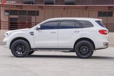 Ford Everest MOHAWK VR01 Matt Black