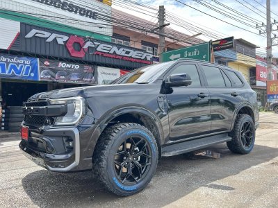 V-RACING VZ01 Gloss Black