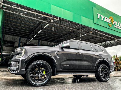 V-RACING VZ01 Gloss Black