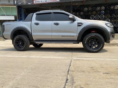 Ford Ranger Mohawk WP953 Gloss Black & Matt Black