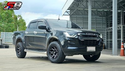 Isuzu D-Max Mohawk WP953 Gloss Black & Matt Black