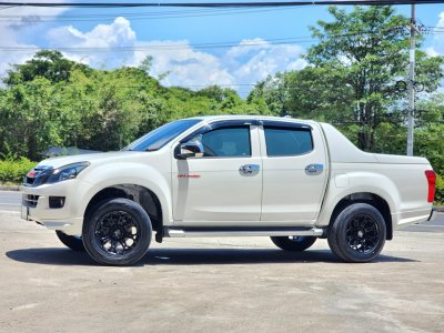 Isuzu D-Max Mohawk WP953 Gloss Black & Matt Black