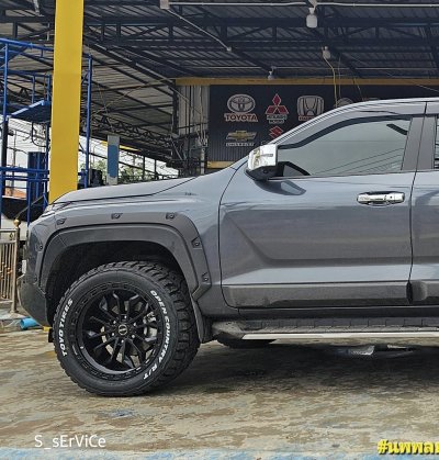 Mitsubishi Triton MOHAWK VR01 