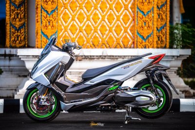 FORZA 350 GREY GREEN EDITION | จัดเต็มกับระบบเบรก SMRT 