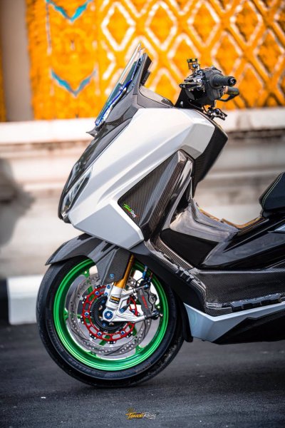 FORZA 350 GREY GREEN EDITION | จัดเต็มกับระบบเบรก SMRT 