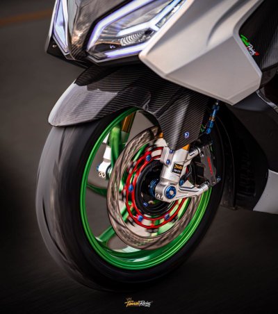 FORZA 350 GREY GREEN EDITION | จัดเต็มกับระบบเบรก SMRT 