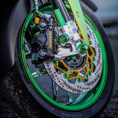 XMAX 300 GREEN EDITION | จัดเต็มกับระบบเบรก SMRT