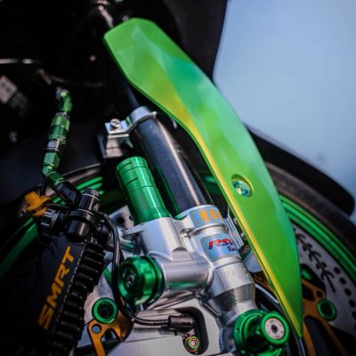 XMAX 300 GREEN EDITION | จัดเต็มกับระบบเบรก SMRT