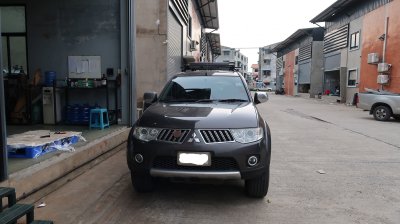 Mitsubishi Pajero Sport ไม่มีราวลอย Ex1 Size L