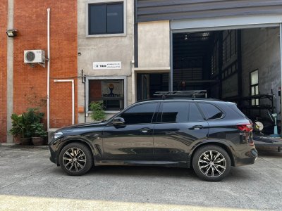 BMW X5 Ex1 Size M