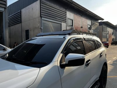 New Isuzu Mu-X Exclusive Size L