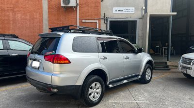 Mitsubishi Pajero Sport Ex1 Size XL