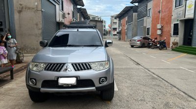 Mitsubishi Pajero Sport Ex1 Size XL