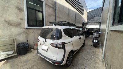 Toyota Sienta Ex1 Size L