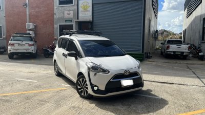 Toyota Sienta Ex1 Size L