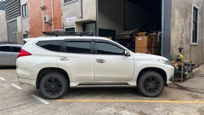 New Mitsubishi Pajero Sport Ex1 Size XL