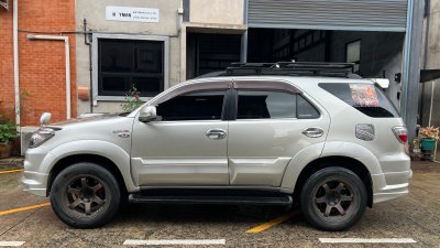 Toyota Fortuner Ex1 Size XL