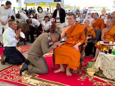 พล.ต.อ.สุรเชษฐ์ เป็นประธานร่วมสร้างอุโบสถ ณ วัดโพธิ์ศรี อ.สอยดาว จว.จันทรบุรี 