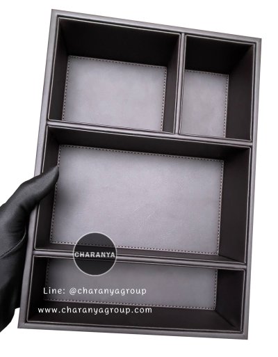 Leather Tray ถาดหนัง ถาดแบ่งช่อง ใส่ของอเนกประสงค์ ถาดใส่ชุดกาแฟ ถาดจัดชุดกาแฟ ถาดในห้องพักโรงแรม ถาดโรงแรม ถาดใส่ของห้องVIP ถาดใส่อาหารว่าง ถาดใส่ขนม ถาดลิ้นชัก ถาดใส่เข็มขัด ถาดใส่เครื่องแต่งกาย ถาดใส่เครื่องประดับ