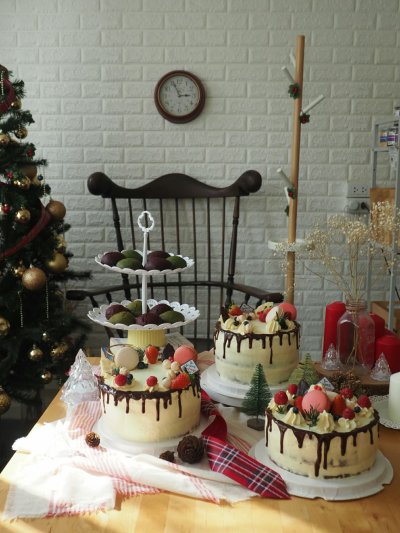 Christmas: Drip Cake