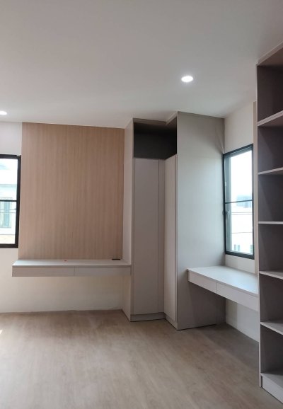 งานกึ่งบิ๊วภายในบ้าน