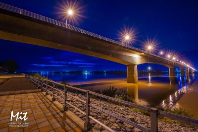 สะพานมิตรภาพไทย-ลาว แห่งที่ 1