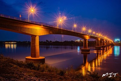 สะพานมิตรภาพไทย-ลาว แห่งที่ 1