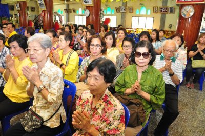 ถวายเทียนเพชรบุรี