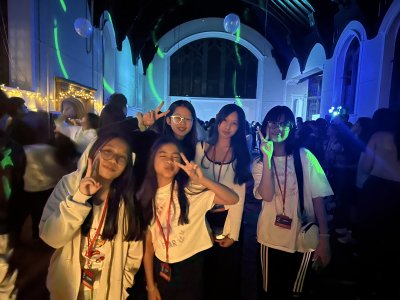 BELL ENGLISH - UK CAMP