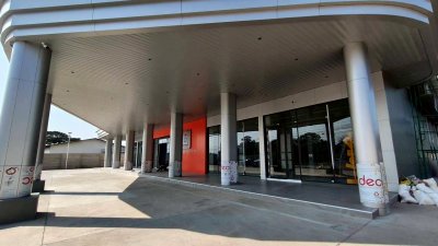 โชว์รูมเจริญแสงพานิชย์ CS PROMART 