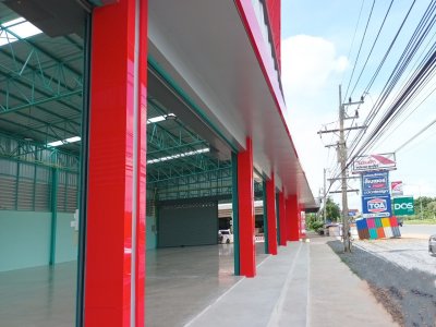 โชว์รูมจำหน่ายวัสดุก่อสร้าง โฮมฮัก จังหวัดบุรีรัมย์