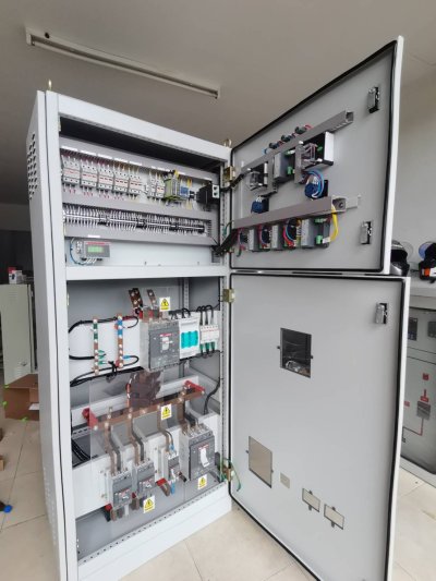 Control cabinet