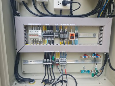 Control cabinet