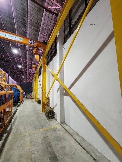 OVERHEAD CRANE 3TONS