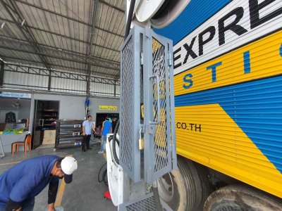 PIPE THREADING INSTALLATION FOR LINE LUBRICANT