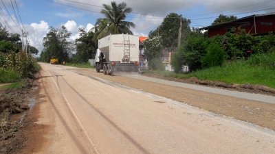 Cement spreader