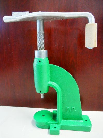 ตะขอ กระดุม และอื่นๆ