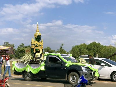 พระแก้วมรกต หน้าตัก 60 นิ้ว