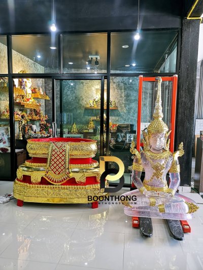 พระแก้วมรกต หน้าตัก 40 นิ้ว พิมพ์ใหม่