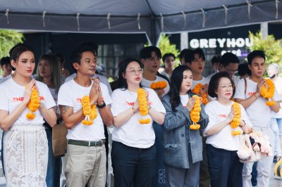 บวงสรวงภาพยนตร์ พี่วรรณมาสอน