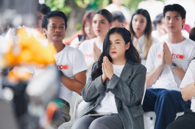 บวงสรวงภาพยนตร์ พี่วรรณมาสอน