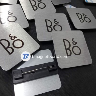 ป้ายชื่อ_bwb_สีเงินเส้น_B_o