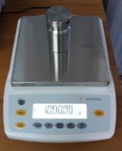 รูปเครื่องชั่ง เครื่องมือวิทยาศาสตร์ ตู้อบOVEN MEMMERT BINDER