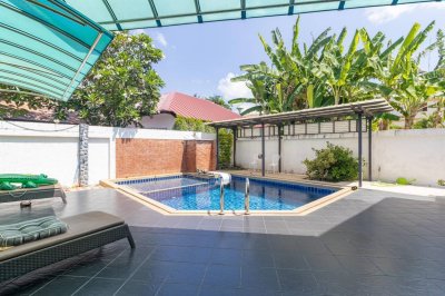 Pool Villa in Chalong