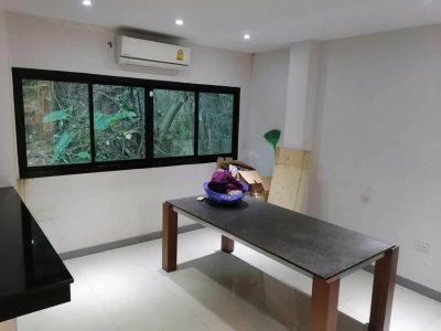 Office for sale (Patong) 
